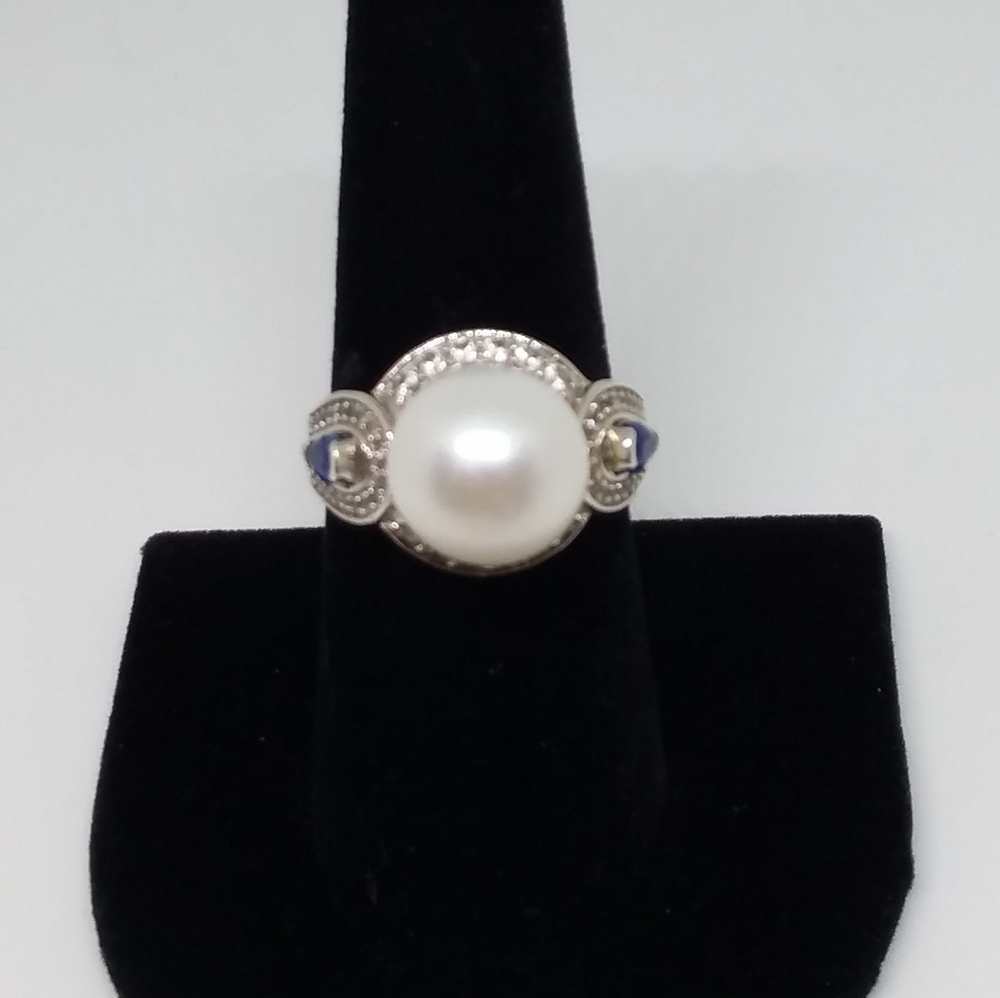 11 mm Natural Pearl w/Blue Kynite & White Zircon Ring set in Platinum over.